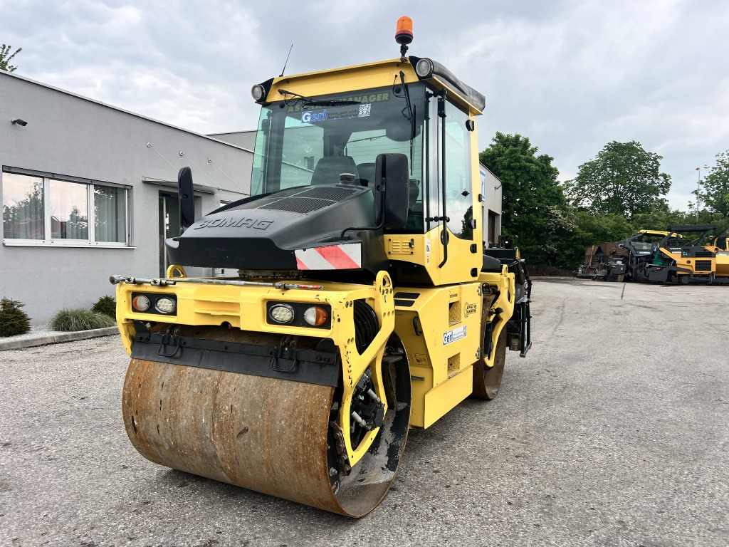Bomag BW 154 AP-4 AM (111577) - مدحلة اسفلت: صورة 2 Bomag BW 154 AP-4 AM (111577) - مدحلة اسفلت: صورة 2