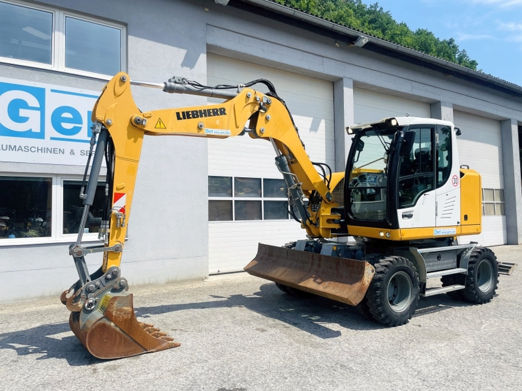 Liebherr A910 Compact (4025) - حفارة دولاب: صورة 4 Liebherr A910 Compact (4025) - حفارة دولاب: صورة 4