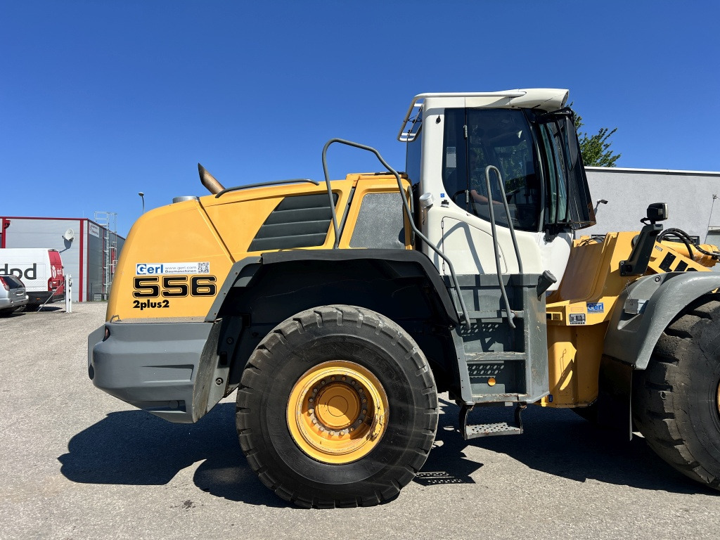 اللودر بعجل Liebherr L 556 (111583): صورة 6