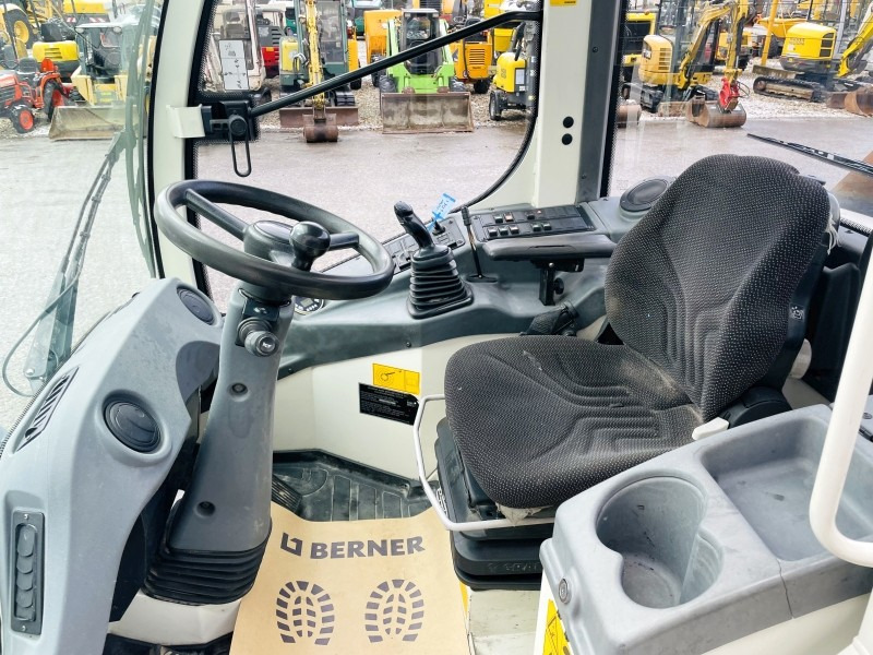 Liebherr L506C (3725) - اللودر بعجل: صورة 5 Liebherr L506C (3725) - اللودر بعجل: صورة 5