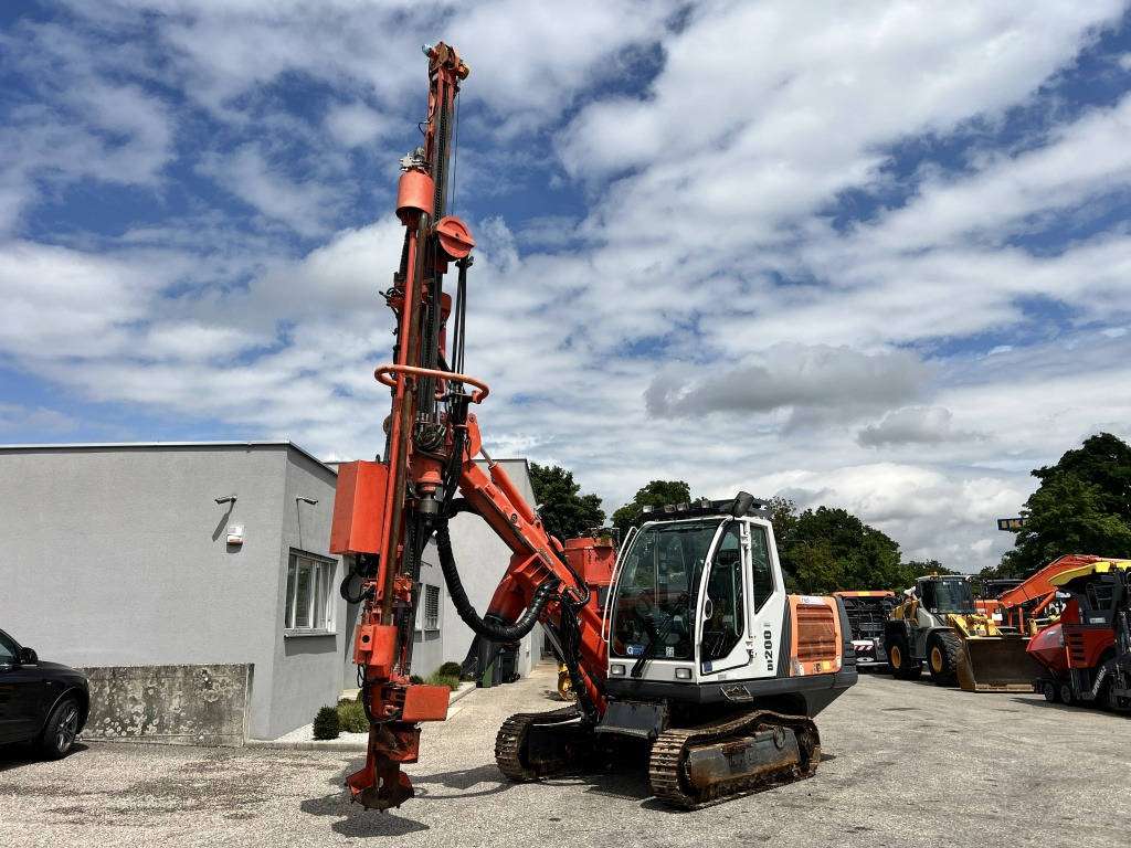 Sandvik DI 200 (111633) - برج الحفر: صورة 3 Sandvik DI 200 (111633) - برج الحفر: صورة 3
