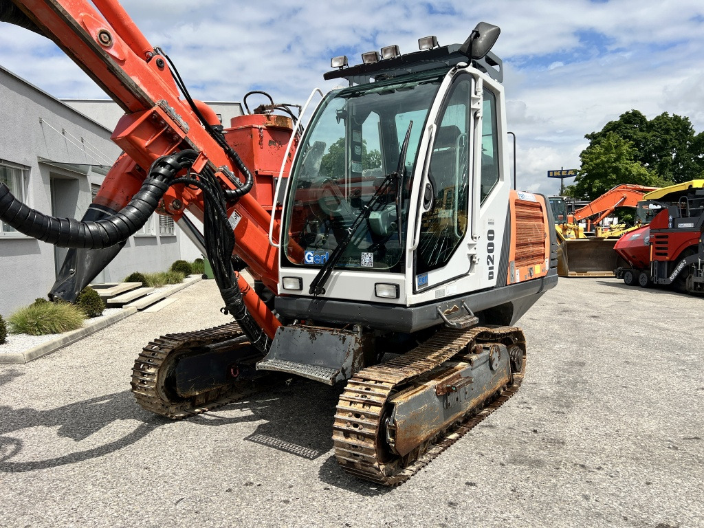 Sandvik DI 200 (111633) - برج الحفر: صورة 4 Sandvik DI 200 (111633) - برج الحفر: صورة 4