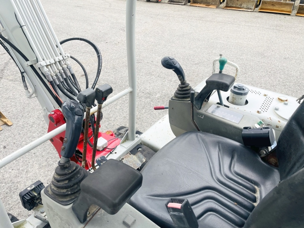 Takeuchi TB135 (4056) - حفارة مُصَّغرة: صورة 5 Takeuchi TB135 (4056) - حفارة مُصَّغرة: صورة 5