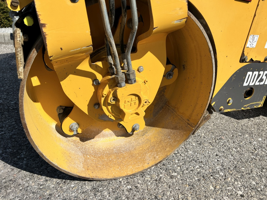 مدحلة اسفلت Volvo DD25B (111578): صورة 13