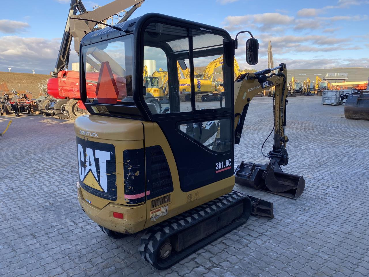 Caterpillar 301.8C - حفارة مُصَّغرة: صورة 4 Caterpillar 301.8C - حفارة مُصَّغرة: صورة 4