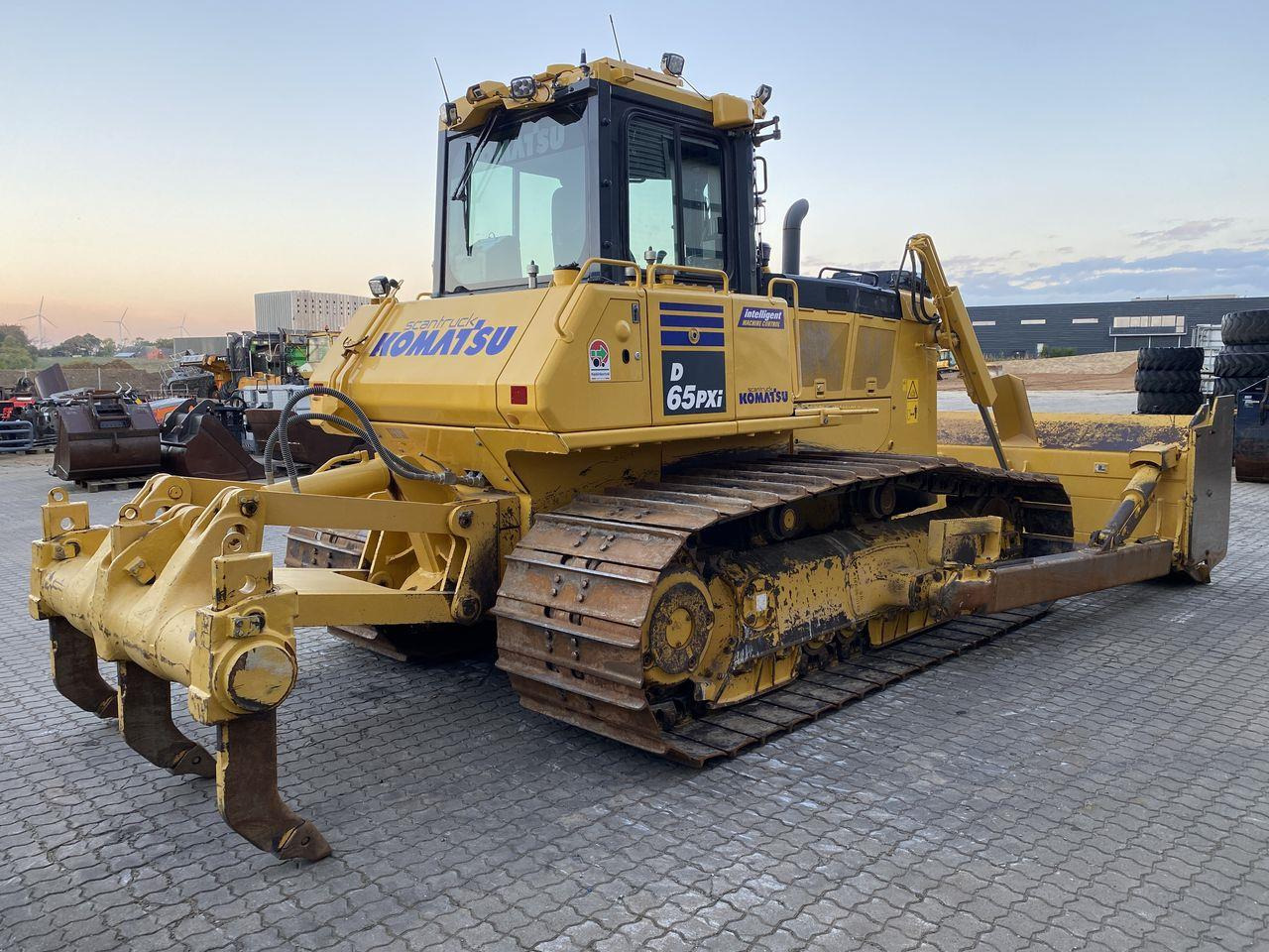 Komatsu D65PXI-18EO - جرافة: صورة 4 Komatsu D65PXI-18EO - جرافة: صورة 4