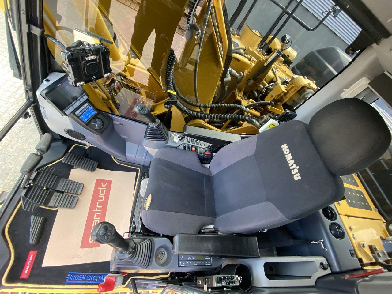 Komatsu PC210LC-11 - حفار زحاف: صورة 3 Komatsu PC210LC-11 - حفار زحاف: صورة 3