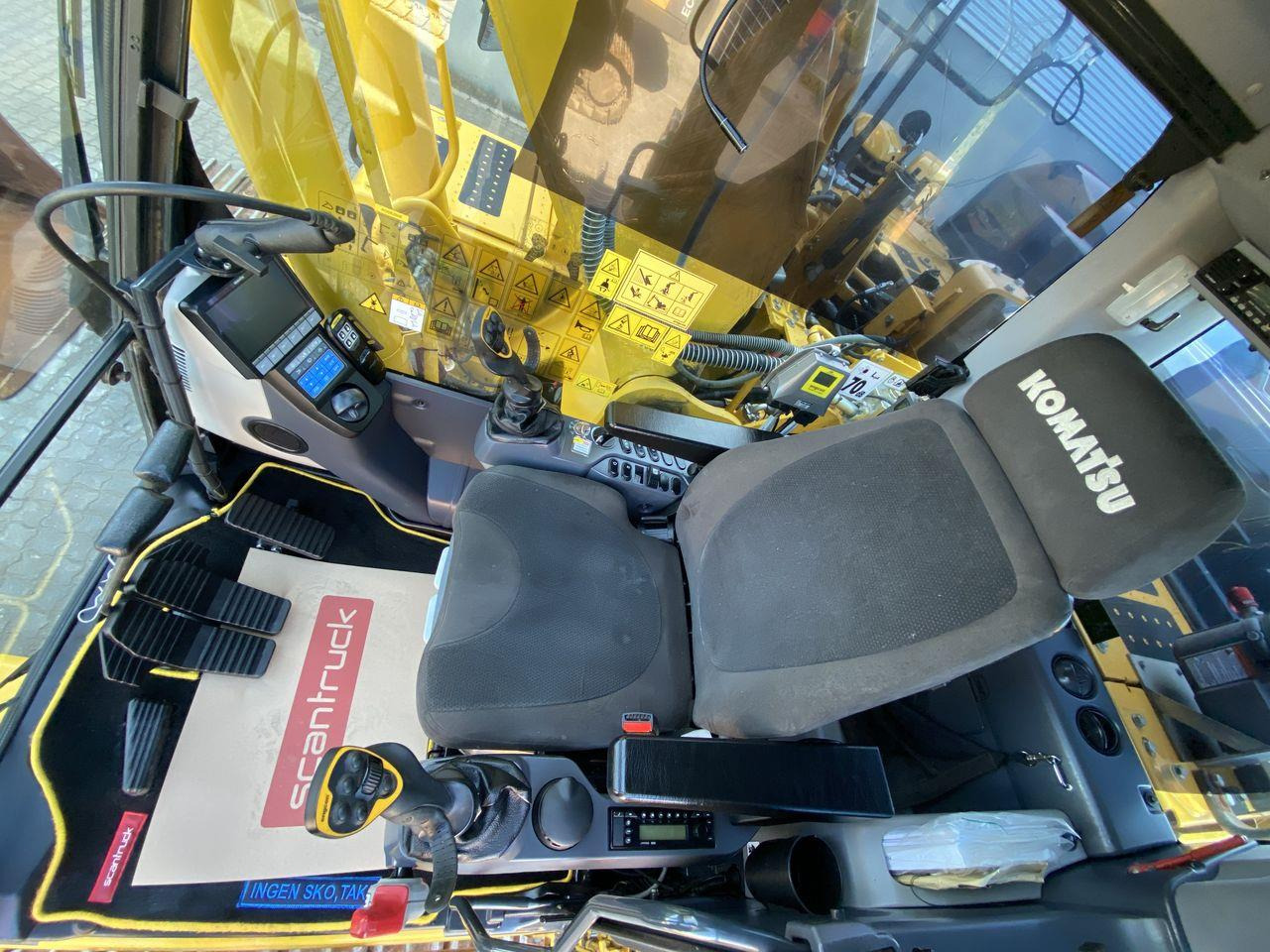 Komatsu PC240LC-11EO - حفار زحاف: صورة 3 Komatsu PC240LC-11EO - حفار زحاف: صورة 3