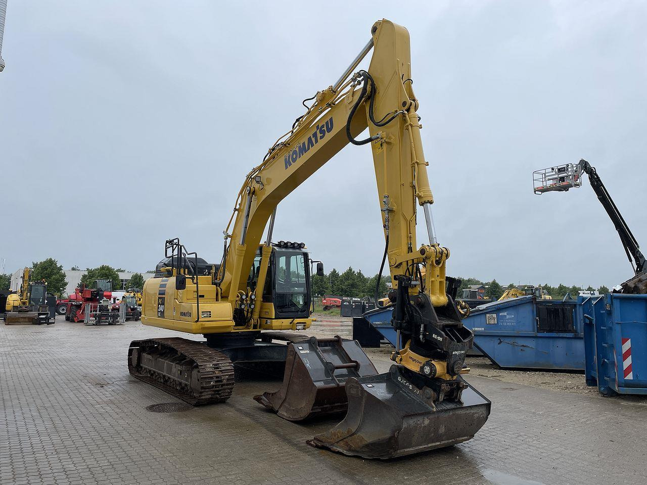 Komatsu PC240LC-11EO - حفار زحاف: صورة 5 Komatsu PC240LC-11EO - حفار زحاف: صورة 5