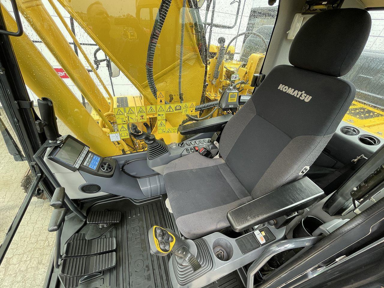Komatsu PC240LC-11EO - حفار زحاف: صورة 3 Komatsu PC240LC-11EO - حفار زحاف: صورة 3