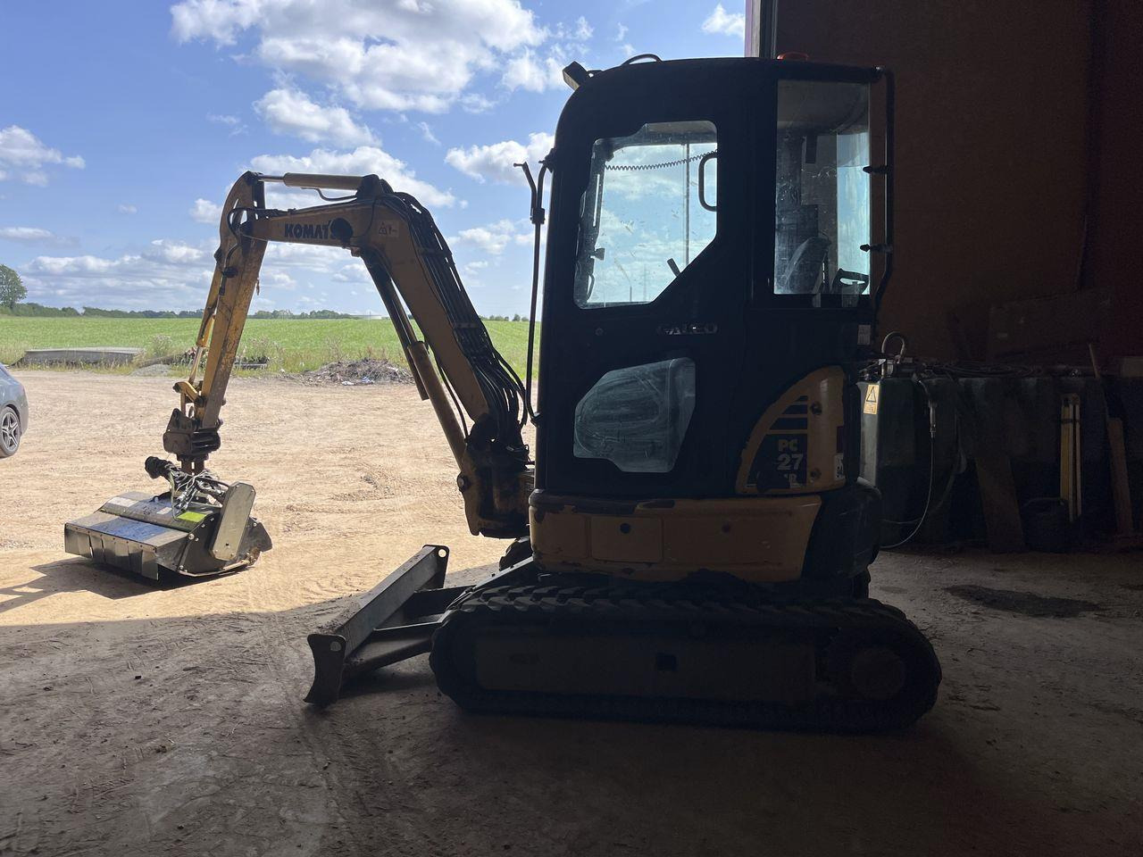 Komatsu PC27MR-2 - حفارة مُصَّغرة: صورة 3 Komatsu PC27MR-2 - حفارة مُصَّغرة: صورة 3