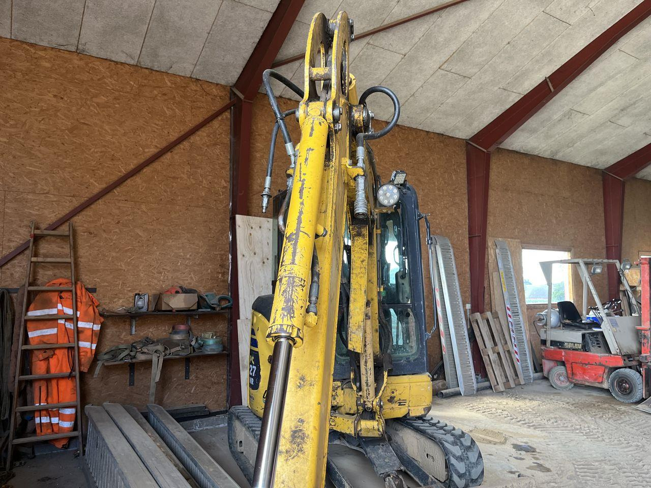 Komatsu PC27MR-2 - حفارة مُصَّغرة: صورة 4 Komatsu PC27MR-2 - حفارة مُصَّغرة: صورة 4