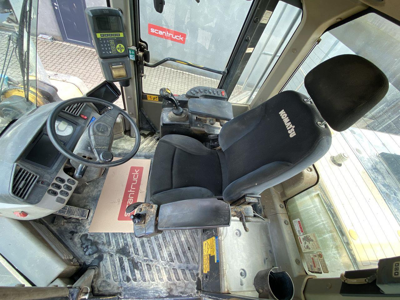 Komatsu WA470-7 - اللودر بعجل: صورة 3 Komatsu WA470-7 - اللودر بعجل: صورة 3