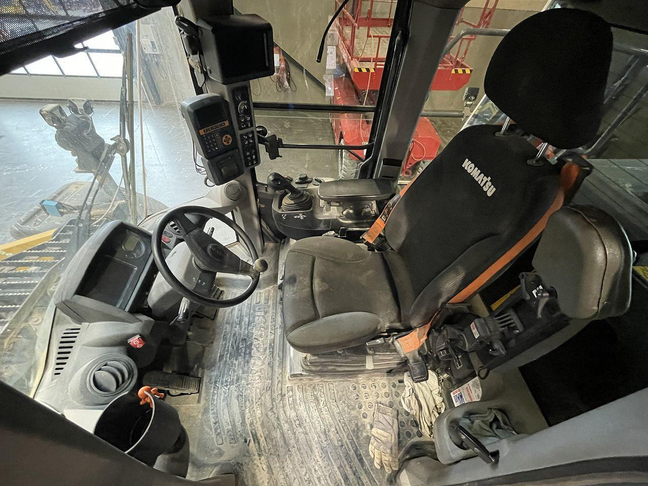 Komatsu WA475-10EO - اللودر بعجل: صورة 3 Komatsu WA475-10EO - اللودر بعجل: صورة 3