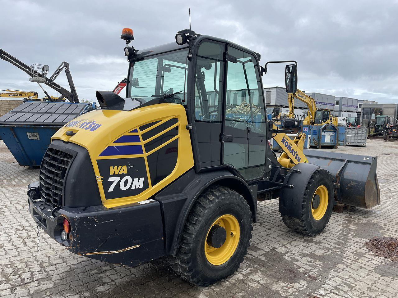 Komatsu WA70M-8EO - لودر مفصلي صغير: صورة 4 Komatsu WA70M-8EO - لودر مفصلي صغير: صورة 4