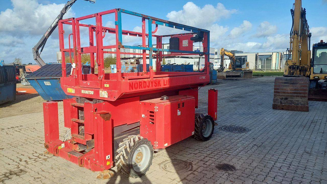 Manitou 120SC - رافعة هيدروليكية مقصية: صورة 3 Manitou 120SC - رافعة هيدروليكية مقصية: صورة 3