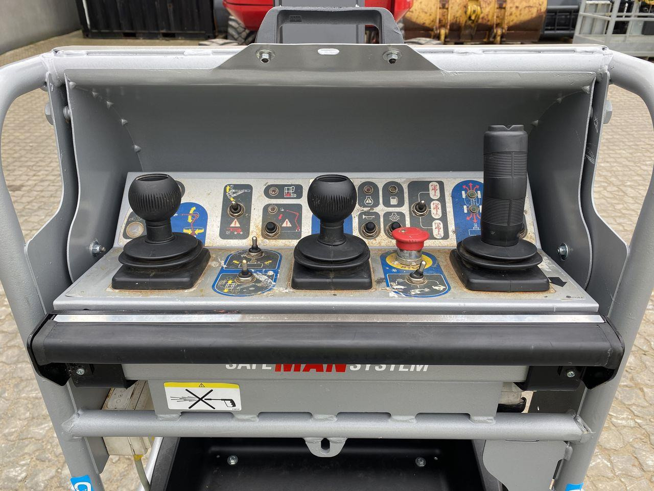 Manitou 200ATJ RC - شاحنة ذراع مفصلي: صورة 3 Manitou 200ATJ RC - شاحنة ذراع مفصلي: صورة 3