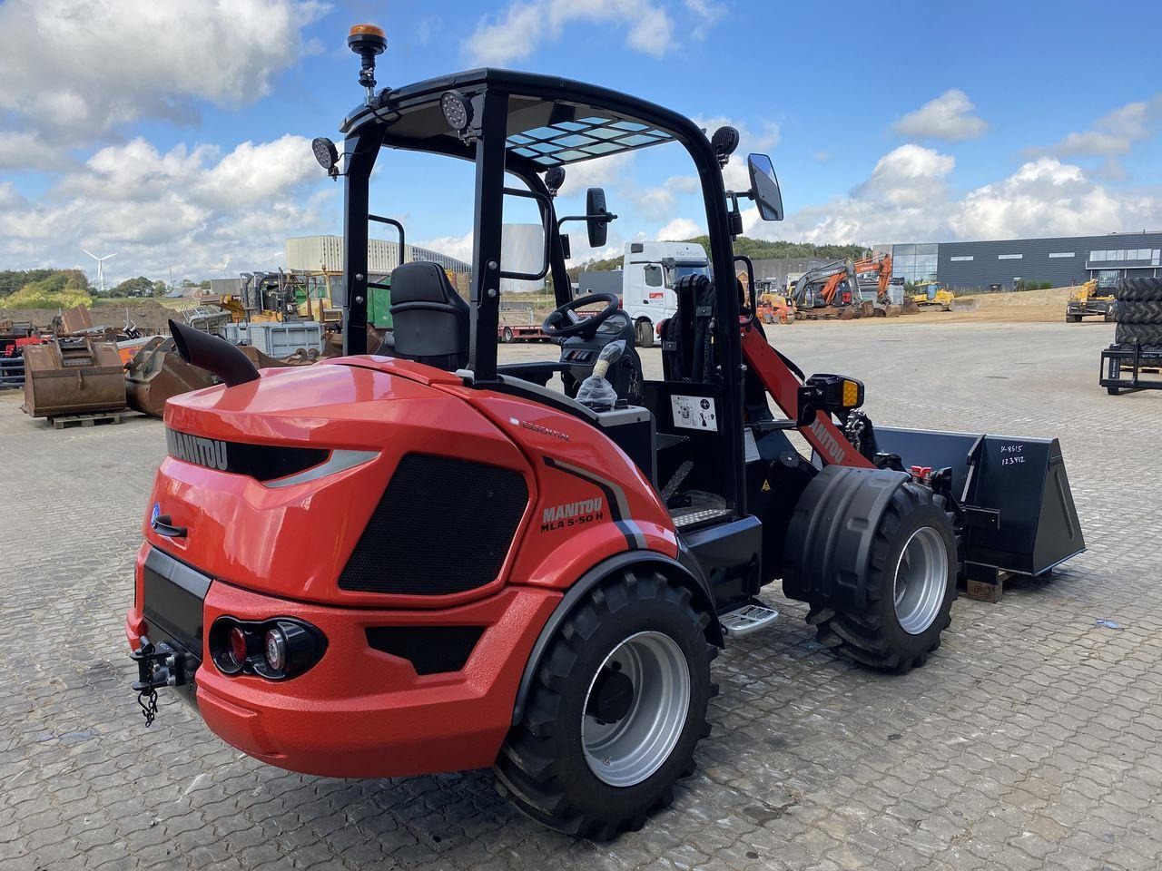 Manitou MLA 5-50H 4P ST5 - لودر مفصلي صغير: صورة 4 Manitou MLA 5-50H 4P ST5 - لودر مفصلي صغير: صورة 4