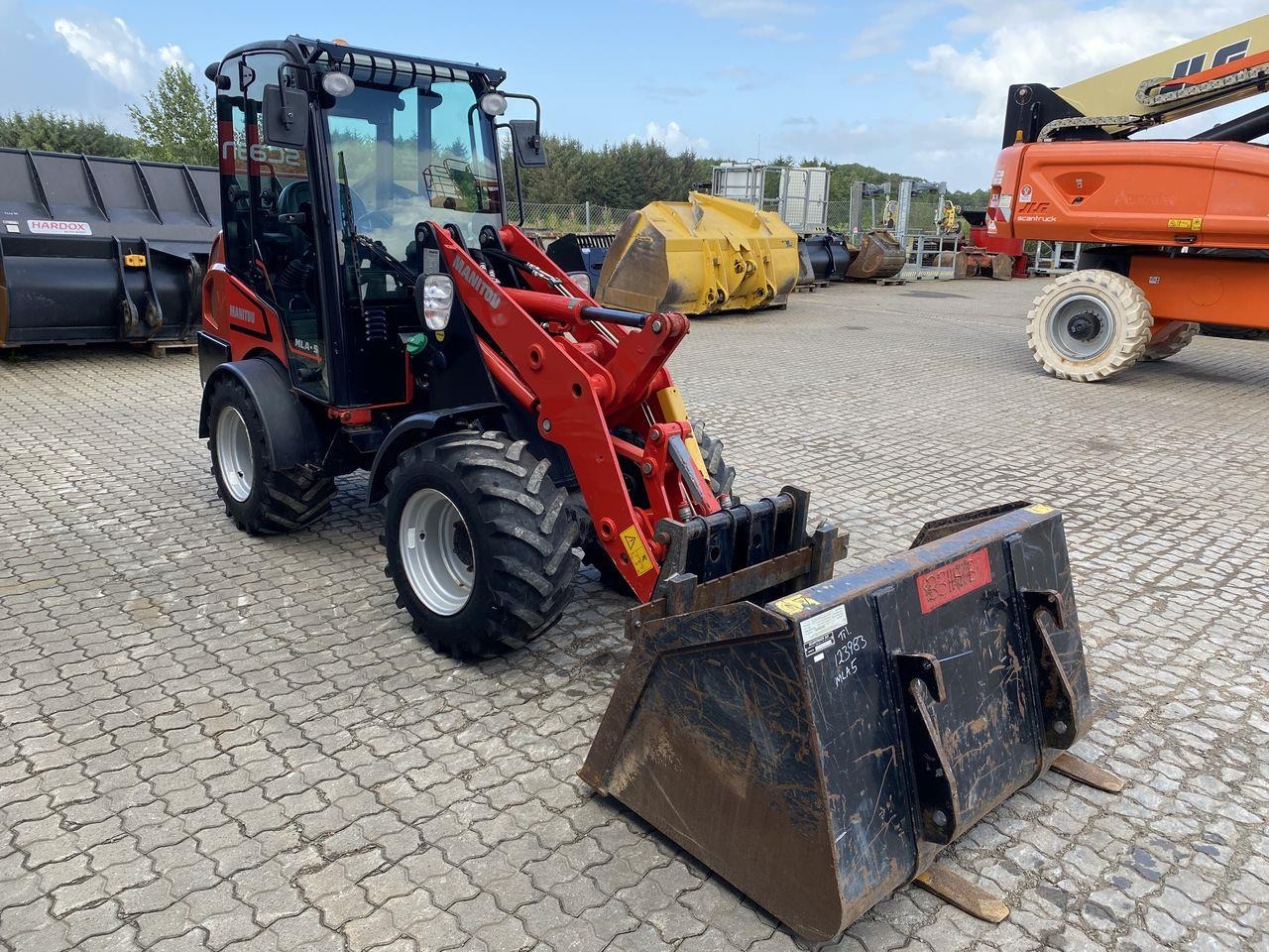 Manitou MLA 5-50H-Z CAB - لودر مفصلي صغير: صورة 5 Manitou MLA 5-50H-Z CAB - لودر مفصلي صغير: صورة 5
