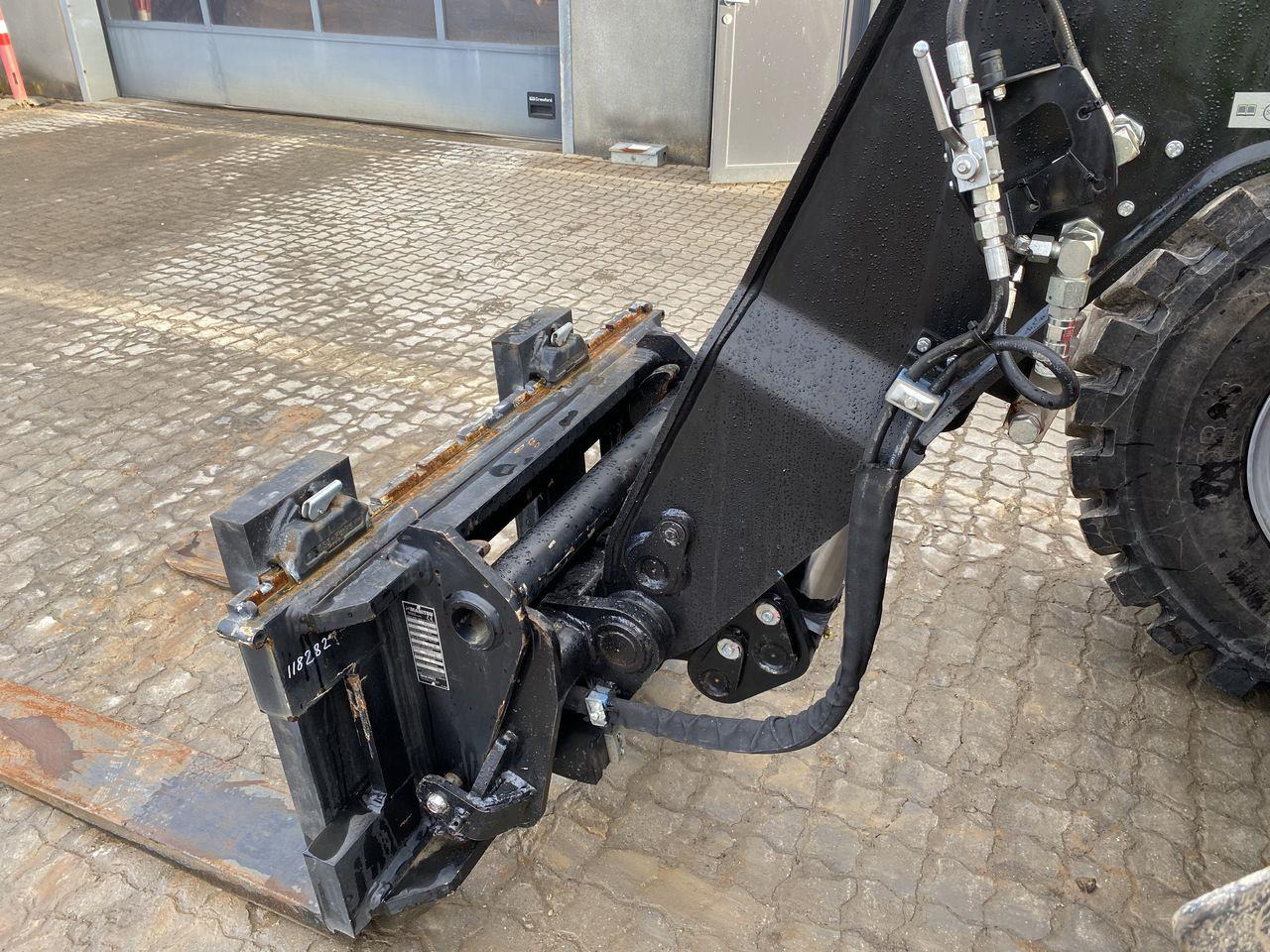 رافعة تلسكوبية Manitou MLT961-160V+L Elite ST5: صورة 9 رافعة تلسكوبية Manitou MLT961-160V+L Elite ST5: صورة 9