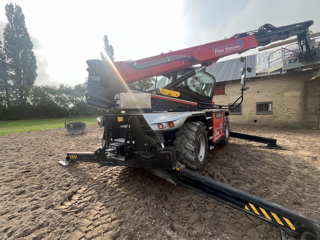 Manitou MRT2260 VISION+ ST5 - رافعة تلسكوبية: صورة 2 Manitou MRT2260 VISION+ ST5 - رافعة تلسكوبية: صورة 2