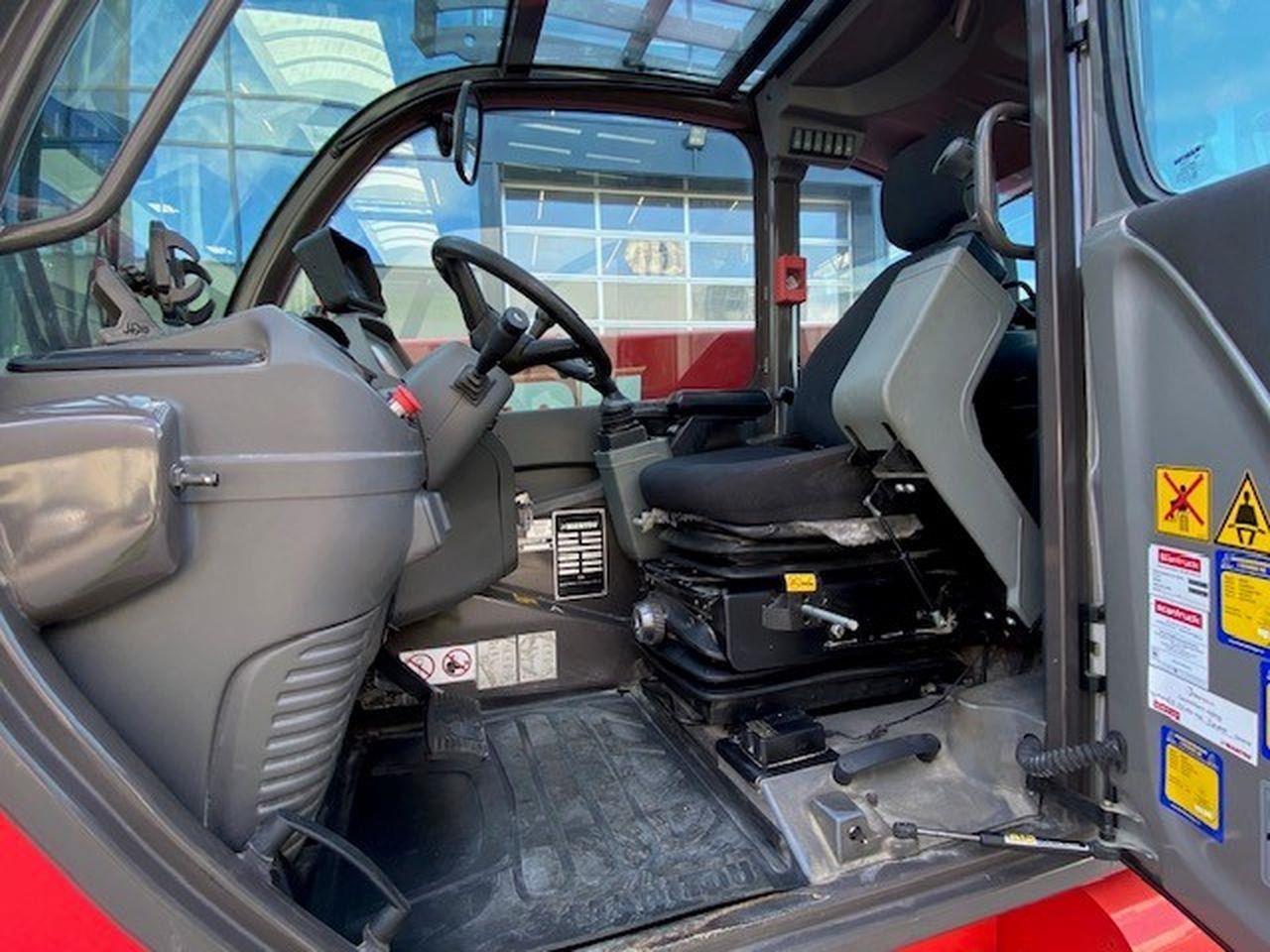 Manitou MRT2470 P+ - رافعة تلسكوبية: صورة 5 Manitou MRT2470 P+ - رافعة تلسكوبية: صورة 5