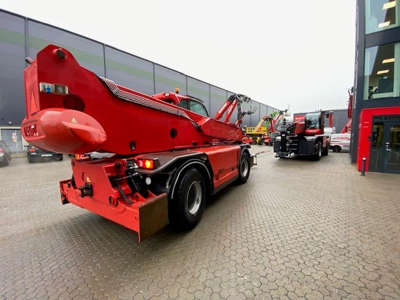 Manitou MRT2470P+ ST4 - رافعة تلسكوبية: صورة 3 Manitou MRT2470P+ ST4 - رافعة تلسكوبية: صورة 3