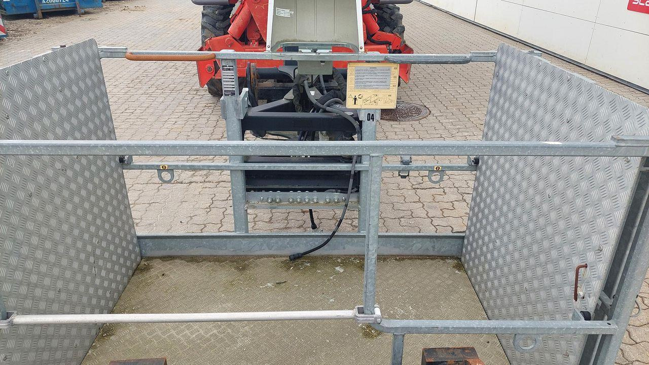 Manitou MRT2540P+ ST4 - رافعة تلسكوبية: صورة 3 Manitou MRT2540P+ ST4 - رافعة تلسكوبية: صورة 3