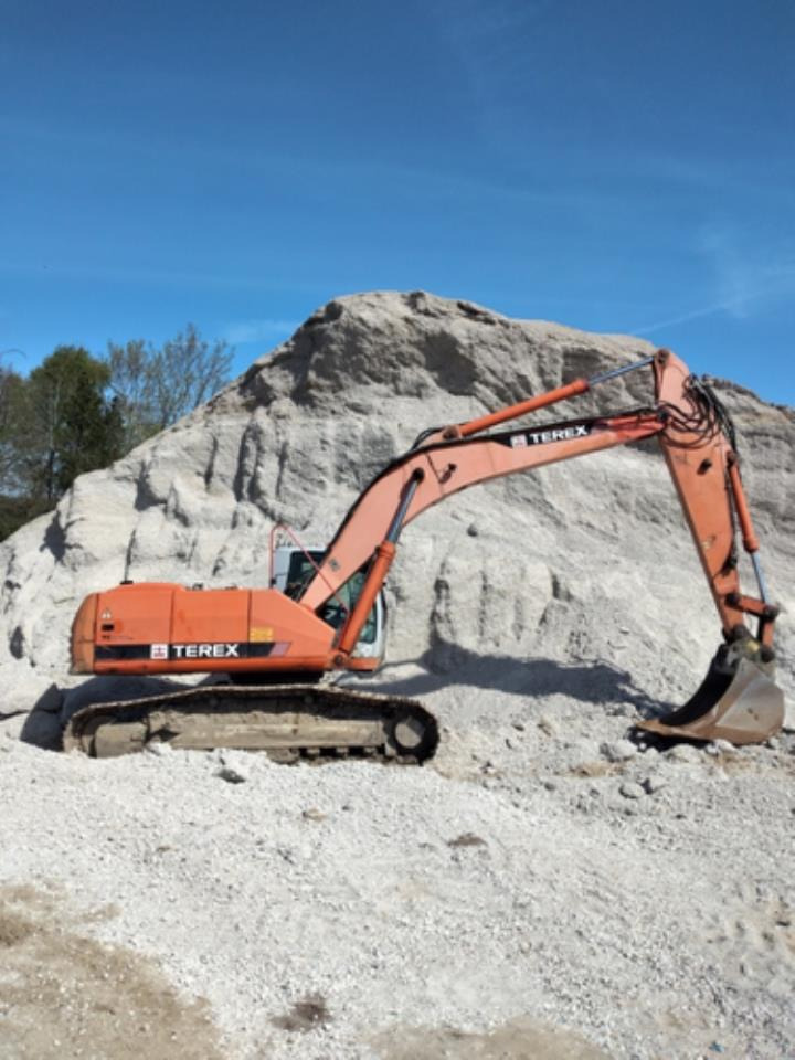 Terex TC240LC - حفار زحاف: صورة 1 Terex TC240LC - حفار زحاف: صورة 1