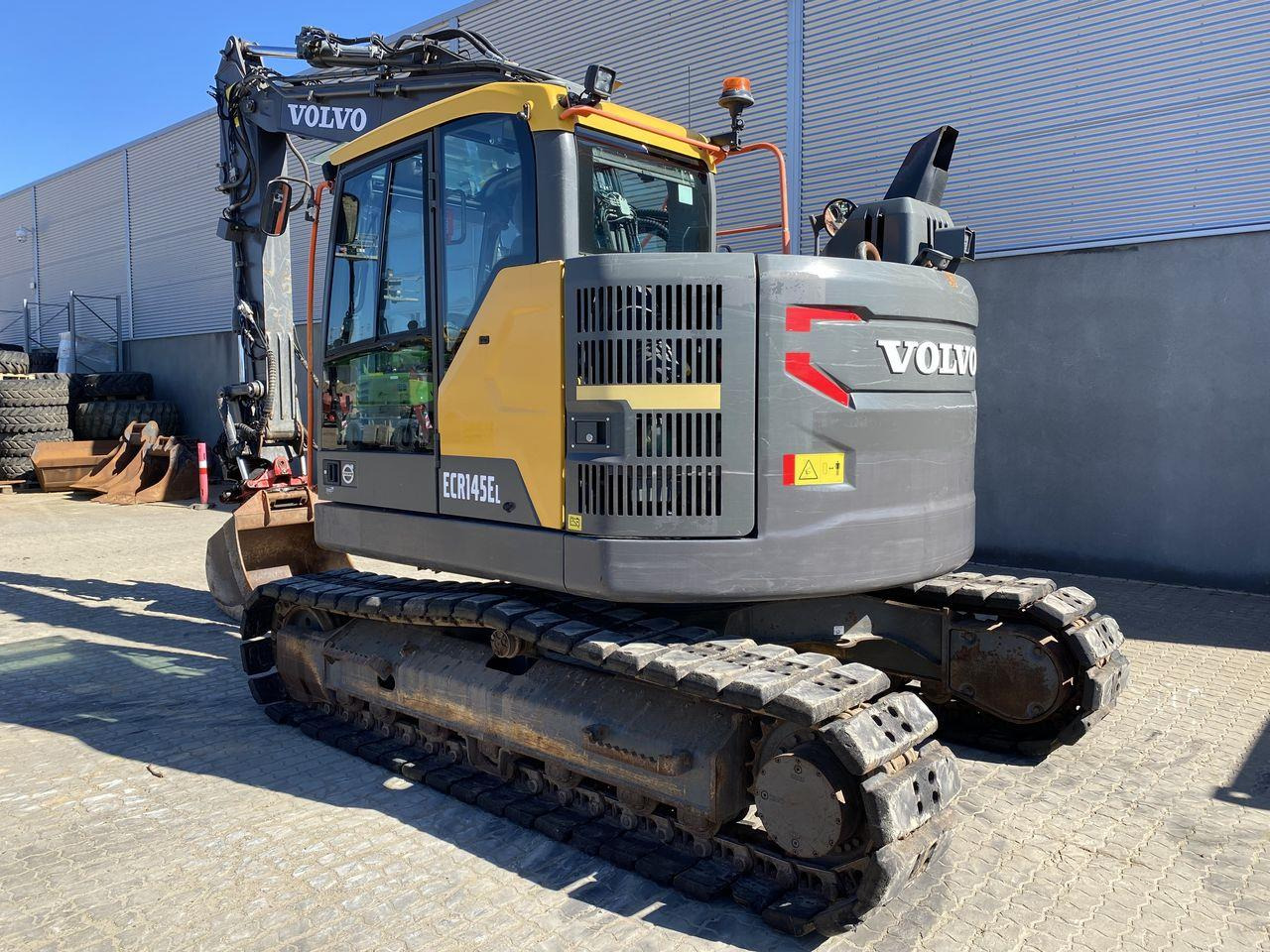 Volvo ECR145 - حفار زحاف: صورة 2 Volvo ECR145 - حفار زحاف: صورة 2