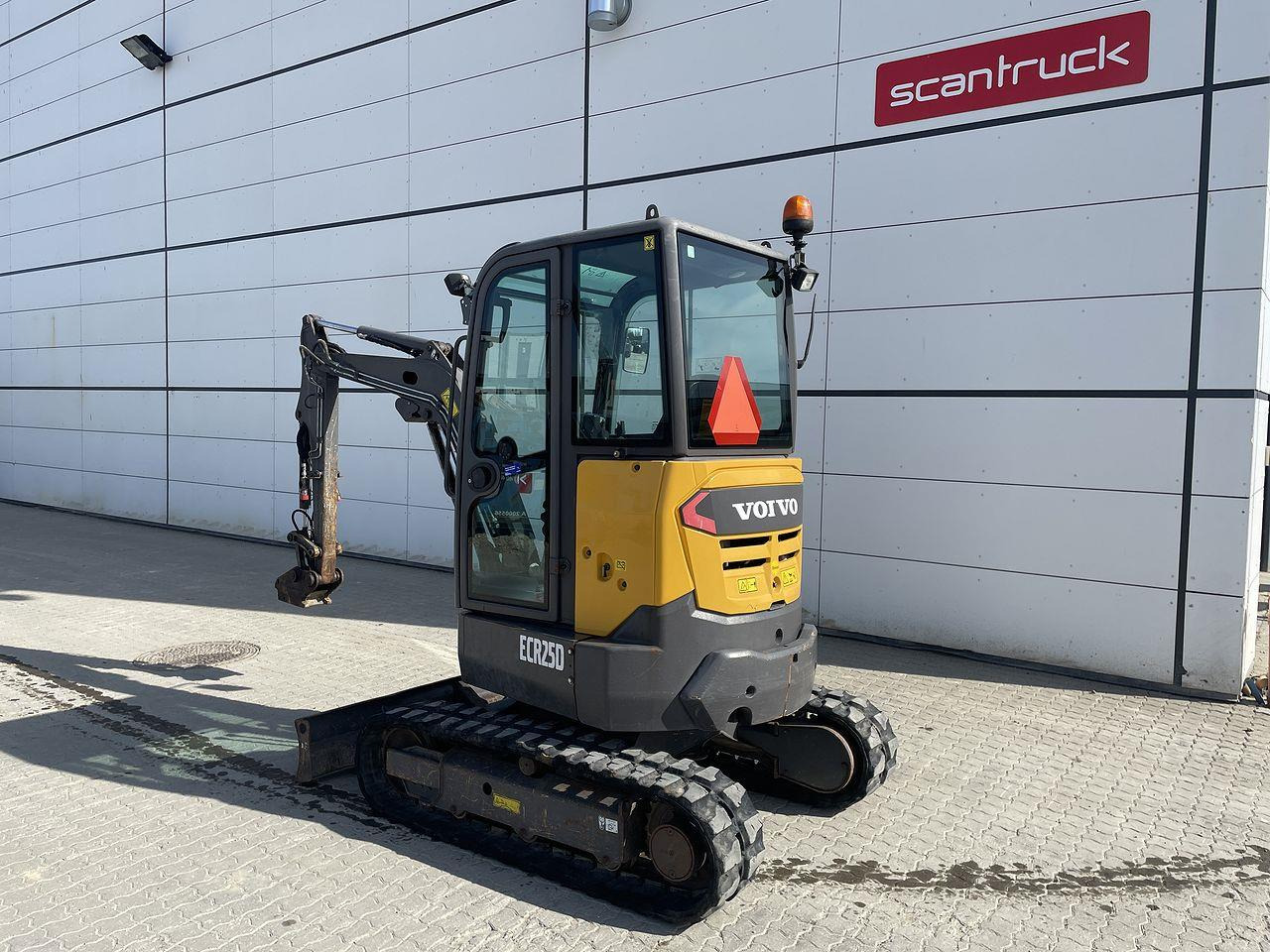 Volvo ECR25 - حفارة مُصَّغرة: صورة 2 Volvo ECR25 - حفارة مُصَّغرة: صورة 2