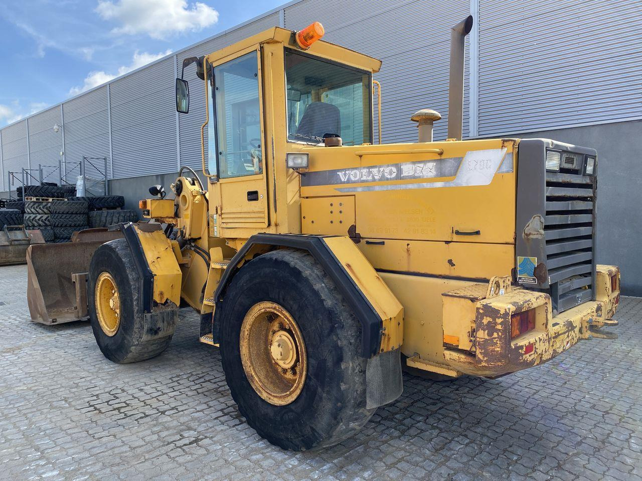 Volvo L70C - اللودر بعجل: صورة 2 Volvo L70C - اللودر بعجل: صورة 2