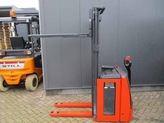 Linde L14 - آلة التكديس: صورة 3 Linde L14 - آلة التكديس: صورة 3