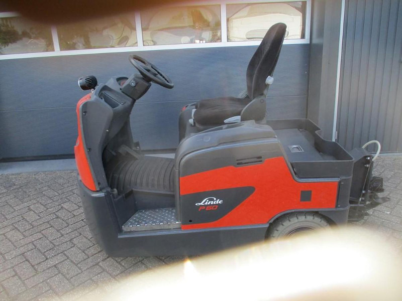 Linde P 60 - جرار السحب الكهربائي: صورة 2 Linde P 60 - جرار السحب الكهربائي: صورة 2