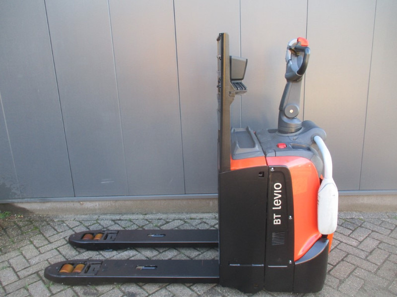 Toyota LPE 200 - شاحنة باليت: صورة 1 Toyota LPE 200 - شاحنة باليت: صورة 1