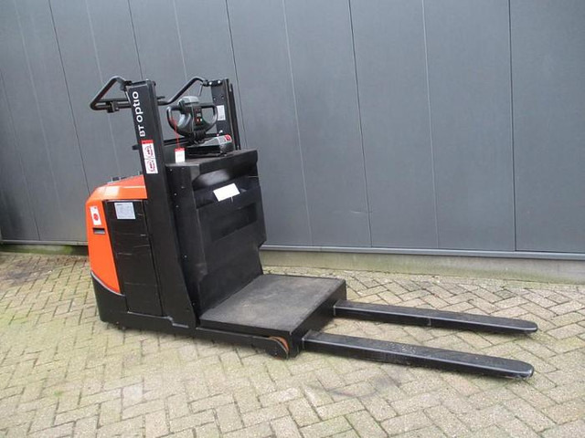 Toyota OSE 100W - آلة إعداد الطلب: صورة 2 Toyota OSE 100W - آلة إعداد الطلب: صورة 2