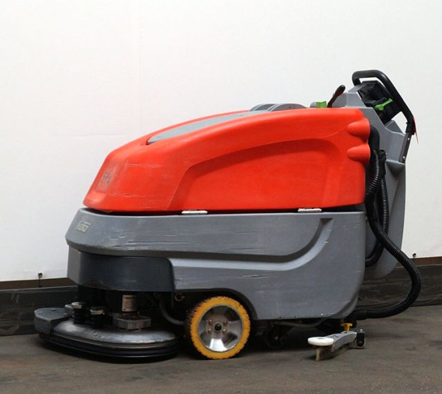 Hako Hakomatic B70 - ماكينة فرك وتجفيف: صورة 1 Hako Hakomatic B70 - ماكينة فرك وتجفيف: صورة 1