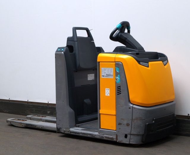 Jungheinrich ECE220 - آلة إعداد الطلب: صورة 2 Jungheinrich ECE220 - آلة إعداد الطلب: صورة 2