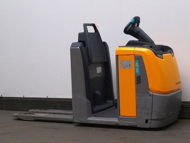 Jungheinrich ECE220 - آلة إعداد الطلب: صورة 2 Jungheinrich ECE220 - آلة إعداد الطلب: صورة 2