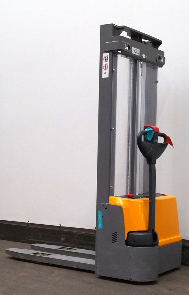 Jungheinrich EJC M10 - آلة التكديس: صورة 2 Jungheinrich EJC M10 - آلة التكديس: صورة 2