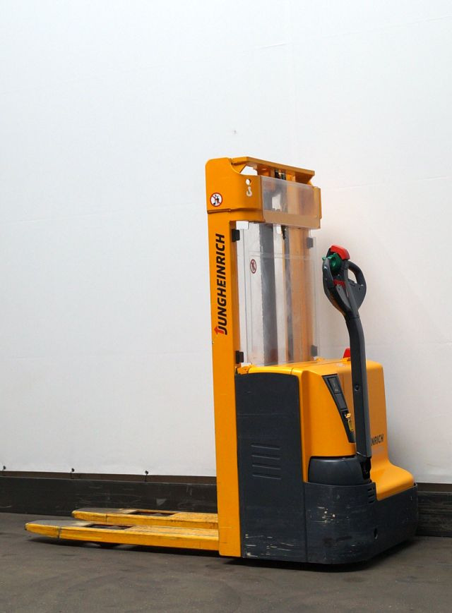 Jungheinrich EJC110 - آلة التكديس: صورة 2 Jungheinrich EJC110 - آلة التكديس: صورة 2