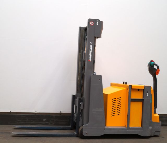 Jungheinrich EJG110 - آلة التكديس: صورة 1 Jungheinrich EJG110 - آلة التكديس: صورة 1