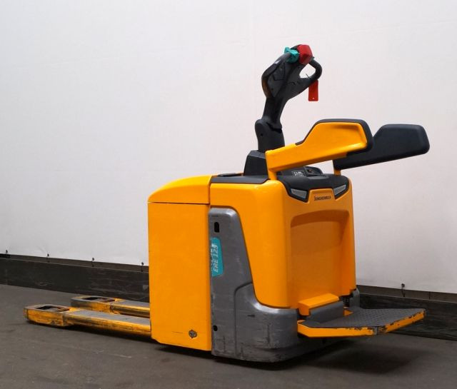 Jungheinrich ERE125 - شاحنة باليت: صورة 2 Jungheinrich ERE125 - شاحنة باليت: صورة 2