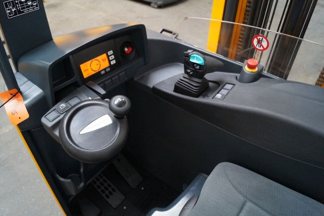 Jungheinrich ETV214 - شاحنة مناوِلة: صورة 3 Jungheinrich ETV214 - شاحنة مناوِلة: صورة 3