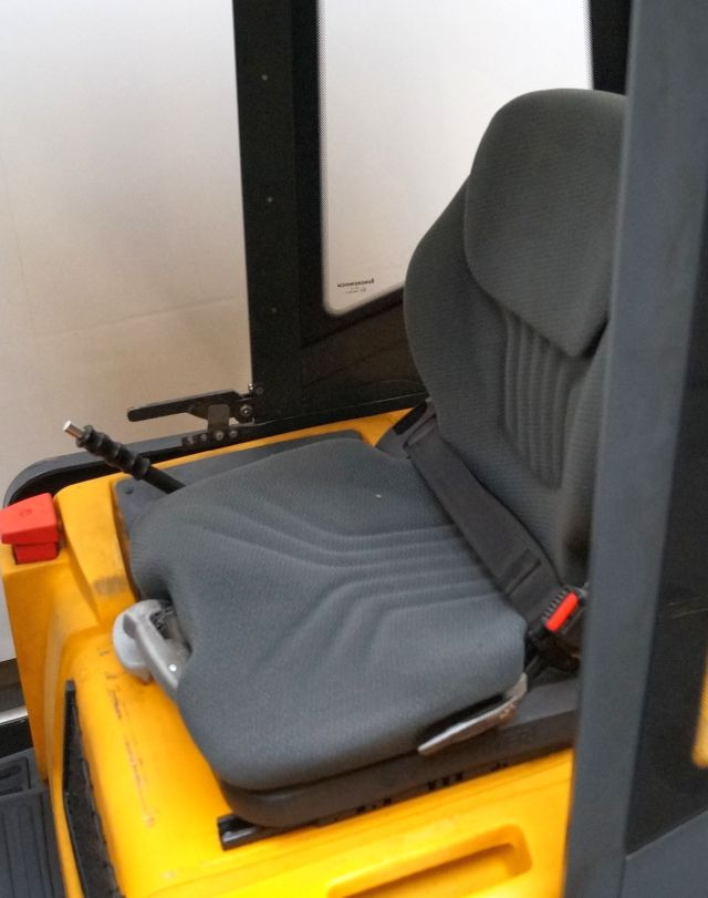 Jungheinrich EZS570 - جرار السحب الكهربائي: صورة 3 Jungheinrich EZS570 - جرار السحب الكهربائي: صورة 3