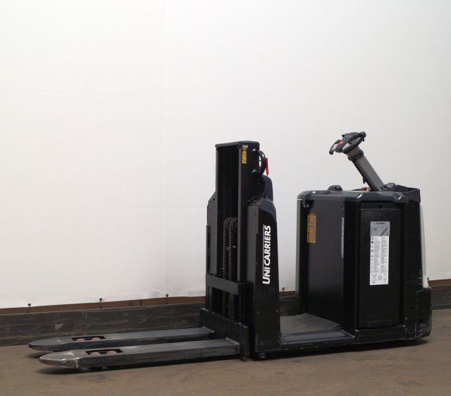 Unicarriers Oep120 - آلة إعداد الطلب: صورة 1 Unicarriers Oep120 - آلة إعداد الطلب: صورة 1