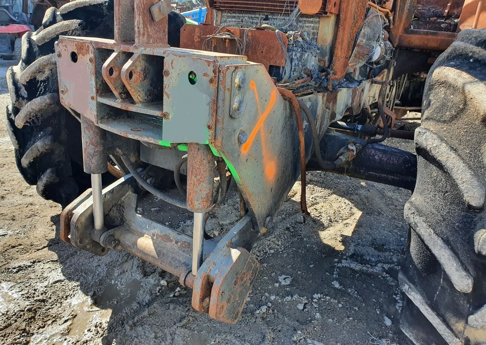 Claas Ares Renault 556 wał blok silnik głowica most zwolnica skrzynia - صندوق التروس - الآلات الزراعية: صورة 3 Claas Ares Renault 556 wał blok silnik głowica most zwolnica skrzynia - صندوق التروس - الآلات الزراعية: صورة 3
