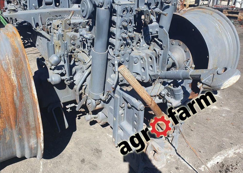 John Deere 6195R 6190 6R most wał blok skrzynia obudowa zwolnica - صندوق التروس - الآلات الزراعية: صورة 2 John Deere 6195R 6190 6R most wał blok skrzynia obudowa zwolnica - صندوق التروس - الآلات الزراعية: صورة 2