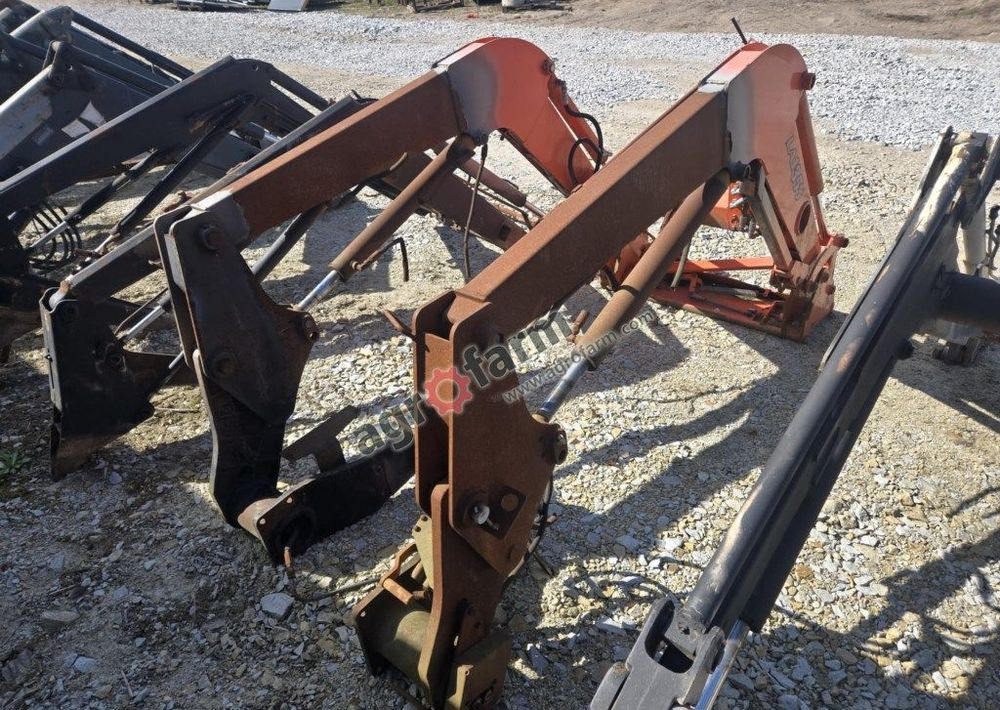 Ładowacz czołowy z adaptacją, Kubota M8540 LA1353 - رافعة أمامية للجرار: صورة 4 Ładowacz czołowy z adaptacją, Kubota M8540 LA1353 - رافعة أمامية للجرار: صورة 4