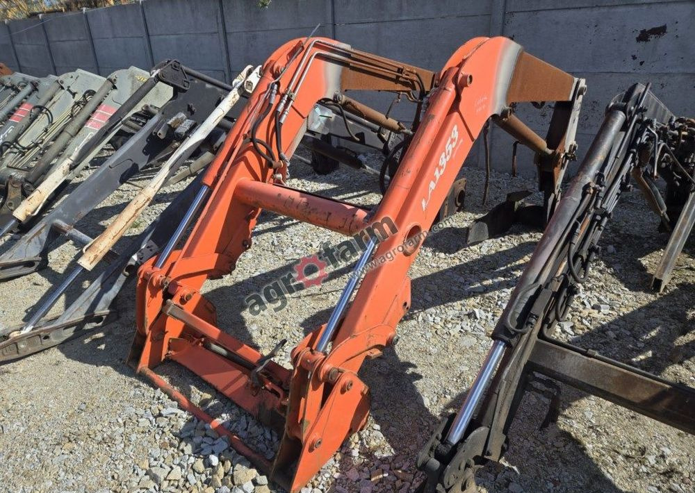 Ładowacz czołowy z adaptacją, Kubota M8540 LA1353 - رافعة أمامية للجرار: صورة 2 Ładowacz czołowy z adaptacją, Kubota M8540 LA1353 - رافعة أمامية للجرار: صورة 2